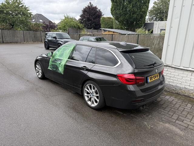 BMW 3-SERIE Touring 320d High Executive Sportline