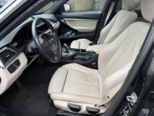 BMW 3-SERIE Touring 320d High Executive Sportline