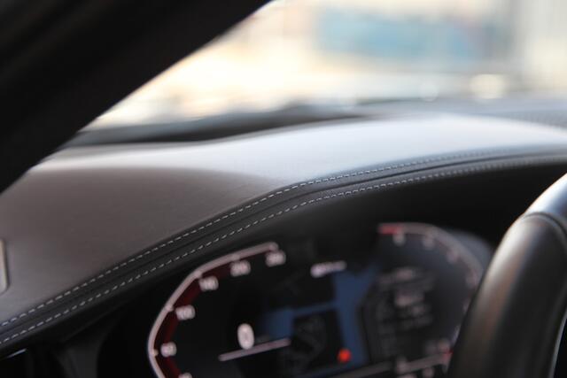 BMW 3-SERIE 330e M VOL/HD/Memory/Laser/H&K/Individuel