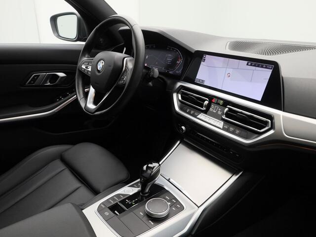BMW 3-SERIE 318i Business Edition Plus | PANO | CAMERA