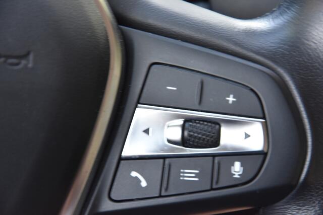 BMW 3-SERIE 318i Business Edition | AUTOMAAT | CARPLAY