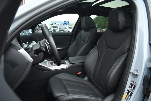 BMW 3-SERIE Touring 330e xDrive M-Sport Pano ACC Trekh HUD HiFi Leder Brooklyngrau!
