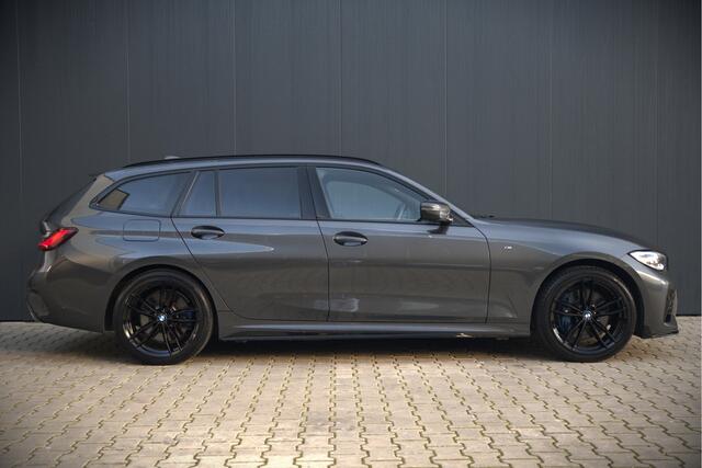BMW 3-SERIE Touring 330e High Executive M Sport | M Performance | PDC | Leer | Hifi | Ambiance Verlichting | Stoelverwarming | Adaptive Cruise Control | BTW | LED | Shadow Line | Keyless | Navigatie Prof. | DAB | Elek. Trekhaak