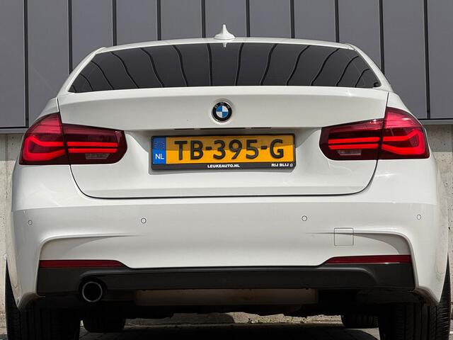 BMW 3-SERIE 318i 136PK Automaat M-Sport Shadow *FACELIFT* Virtual Cockpit Apple-Carplay