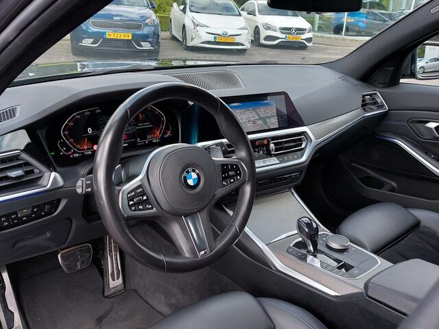 BMW 3-SERIE Touring 330i 258pk Automaat High Executive M-Sport | Navi | Apple Carplay+Android Auto | Adap. Cruise | Clima | Leder+Alcantara | Stoelverwarming | Led Koplampen | Pdc V+A | 18''lm