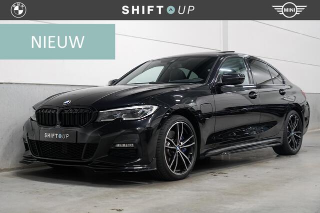 BMW 3-SERIE 330e xDrive M-Sport | Schuifdak | Harman Kardon | Adapt. Onderstel
