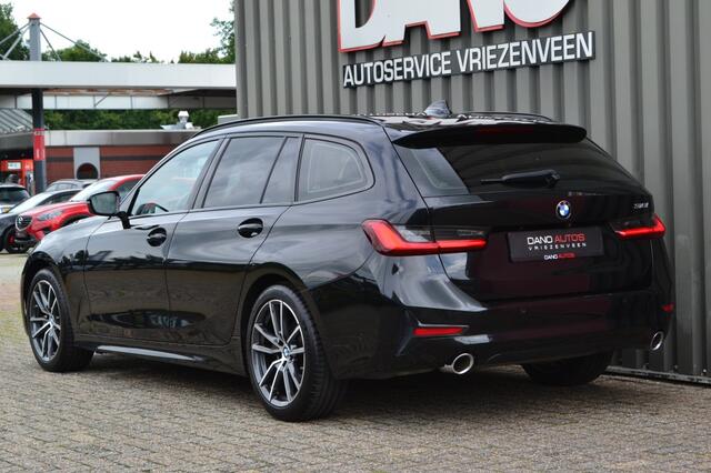 BMW 3-SERIE 318i High Executive LED/Camera/18'' inch/Leer