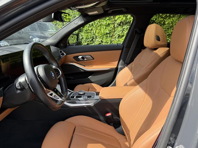 BMW 3-SERIE Touring 330e | M-Sport Pro | Panorama | Harman/Kardon | BSI - 3jr - 40.000 km