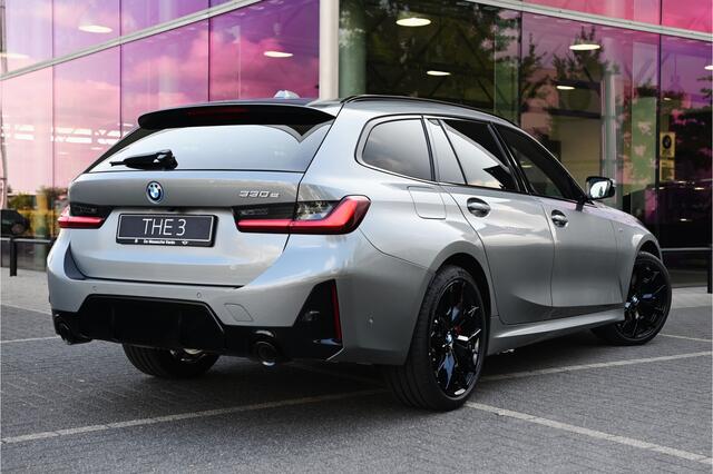 BMW 3-SERIE Touring 330e High Executive M Sport Automaat / Panoramadak / Trekhaak / Sportstoelen / Adaptieve LED / Active Cruise Control / Parking Assistant Plus / Comfort Access