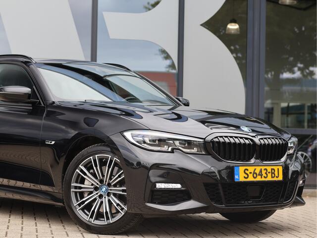 BMW 3-SERIE Touring 330e Business Edition Plus M Sport | ACC | DAB | Haak | Sfeerverlichting | BTW |