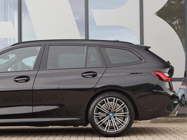 BMW 3-SERIE Touring 330e Business Edition Plus M Sport | ACC | DAB | Haak | Sfeerverlichting | BTW |