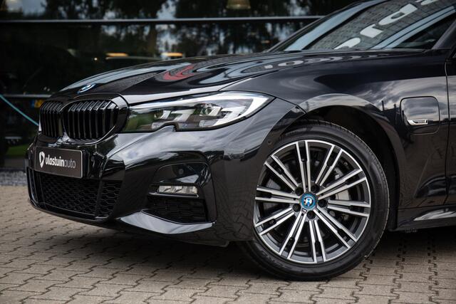 BMW 3-SERIE Touring 330e High Executive , Trekhaak, Carplay,