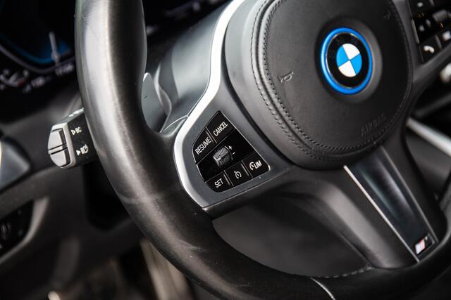 BMW 3-SERIE Touring 330e High Executive , Trekhaak, Carplay,