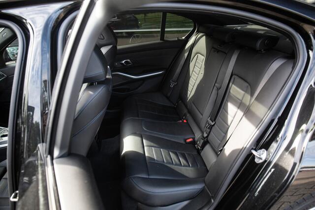 BMW 3-SERIE 330e High Executive M-Sport , Adap. cruise, Pano dak, HUD, 360°camera,
