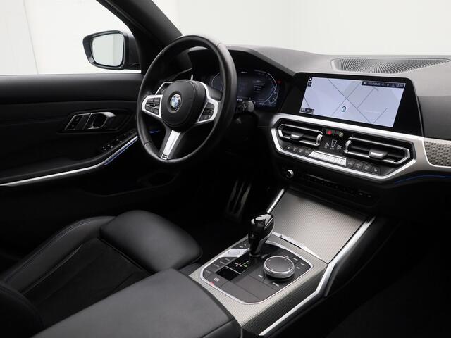 BMW 3-SERIE Touring 330e M Sport | PANO | CAMERA | STOELVERW.