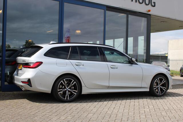BMW 3-SERIE Touring 330e High Executive LEDER CARPLAY LIVE COCKPIT 18'' CAMERA TREHAAK