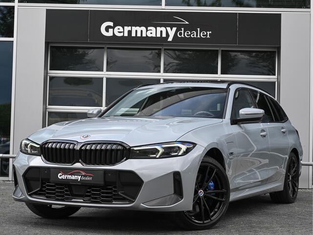 BMW 3-SERIE Touring 330e xDrive M-Sport Pro Pano H&K HUD ACC Widescreen Ind-Brooklyn Shadowline