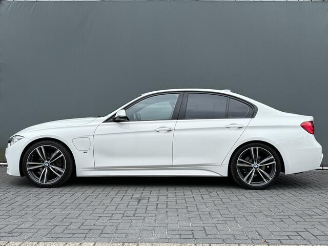 BMW 3-SERIE BWJ 2016 330e 184 PK Centennial Executive AUTOMAAT | NAVI | CLIMA | CRUISE | BLUETOOTH | FULL LED | SCHUIF/KANTEL DAKJE | LMV | PDC