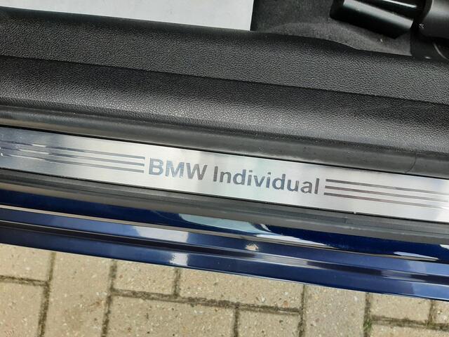 BMW 3-SERIE Touring 330e High Executive/ Individual