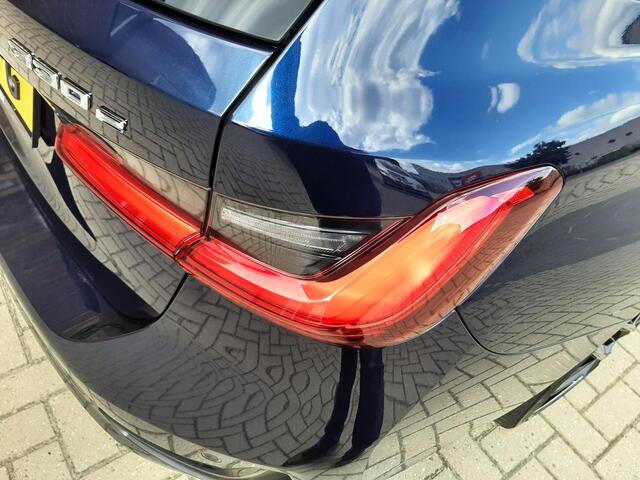 BMW 3-SERIE Touring 330e High Executive/ Individual