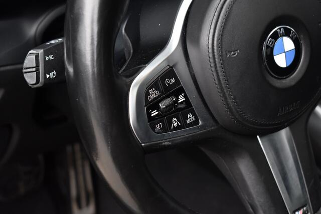 BMW 3-SERIE 330e High Executive M Sport | Schuif/Kanteldak | ACC | Laser Light | Memory | Head-Up | Adaptief Onderstel |