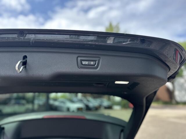 BMW 3-SERIE Touring 330e xDrive PANO | ADD. CRUISE | CAMERA | ELEKTRISCHE TREKHAAK | RIJKLAAR GELEVERD MET 12 MND BOVAG GARANTIE