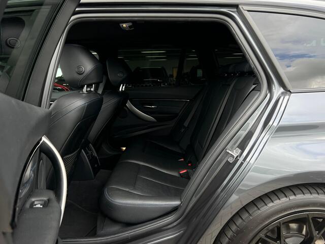 BMW 3-SERIE Touring 318i M Sport Corporate Lease NL AUTO | DEALER ONDERH | LEDER | ELEKTRISCH TREKHAAK | TOP STAAT.