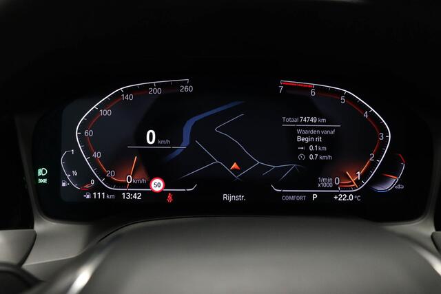 BMW 3-SERIE 318i Executive Edition | PARKING PACK | DAB | APPLE | CAMERA