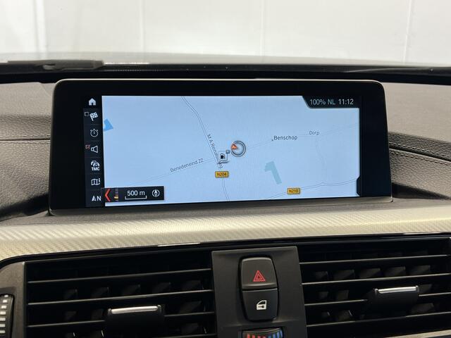 BMW 3-SERIE Touring 320i M Sport Edition | Navigatie | LM Velgen 18" | Afneembare Trekhaak | Voorstoelen Verwarmd | PDC Voor en Achter | Cruise Control | Airco |