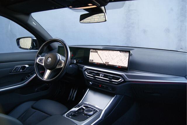 BMW 3-SERIE Touring 330e 292PK Lci M-Sport Shadow Widescreen/ACC/Camera/19Inch