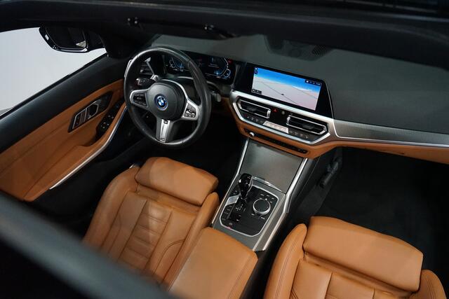 BMW 3-SERIE 330e M Sport ? DravitGrau ? Schuifdak ? M Sportstoelen ? Camera ? Head-Up