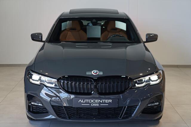 BMW 3-SERIE 330e M Sport ? DravitGrau ? Schuifdak ? M Sportstoelen ? Camera ? Head-Up