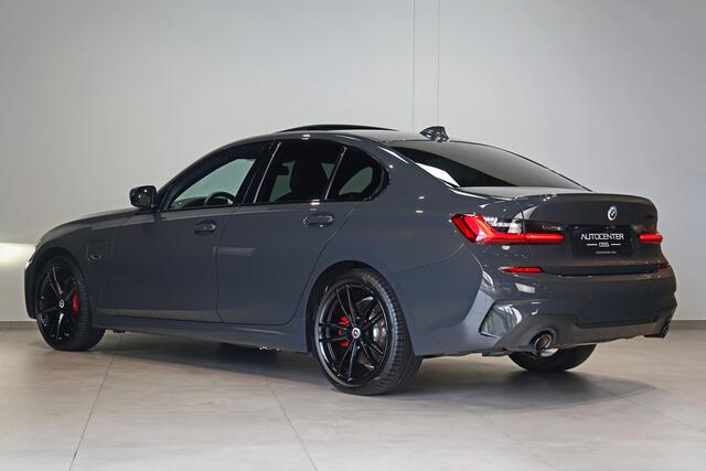 BMW 3-SERIE 330e M Sport ? DravitGrau ? Schuifdak ? M Sportstoelen ? Camera ? Head-Up