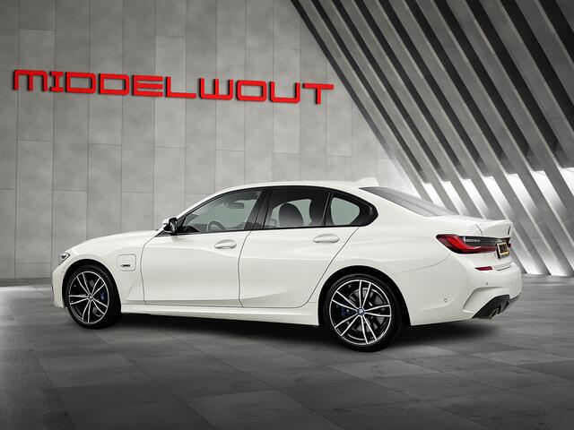 BMW 3-SERIE 330e High Exe/M-Sport/M-Remm/dab/led/19"/Camera/BTW