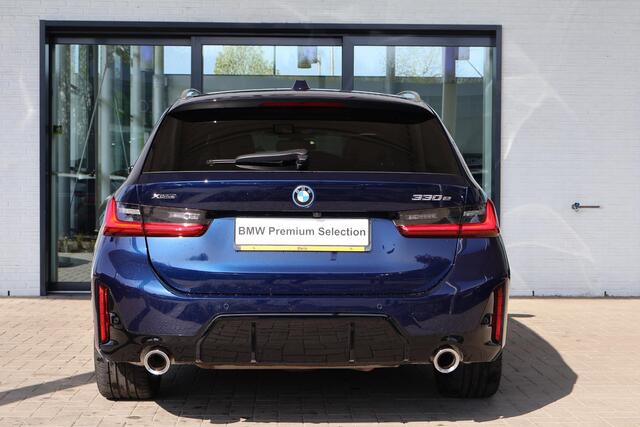 BMW 3-SERIE Touring 330e xDrive M Sportpakket | innovation Pack | Driving Assistant Professional