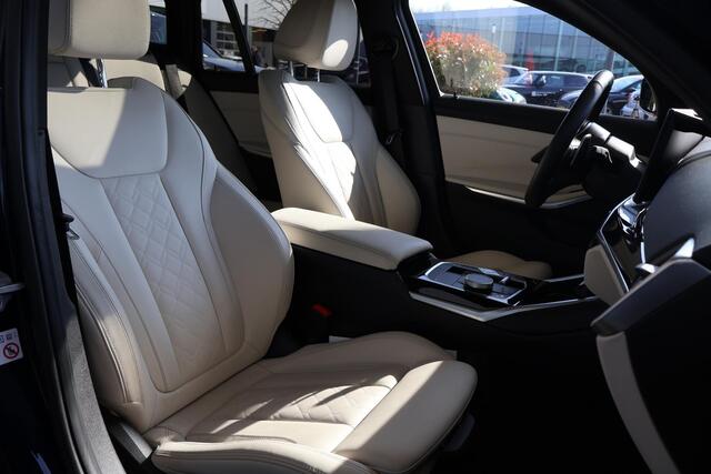 BMW 3-SERIE Touring 330e xDrive M Sportpakket | innovation Pack | Driving Assistant Professional
