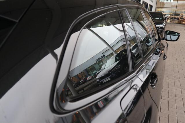 BMW 3-SERIE Touring 318i M Sportpakket | Entertainment Pack | Trekhaak elektr.