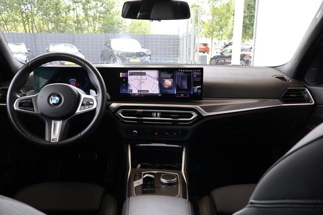 BMW 3-SERIE Touring 330i | M Sportpakket Pro | Travel Pack | Entertainment Pack