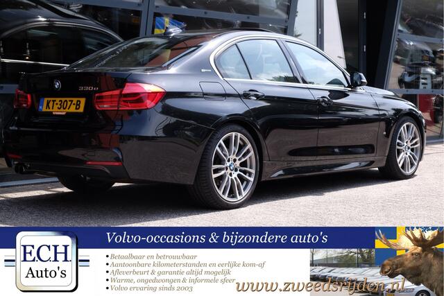 BMW 3-SERIE 330e M-Pakket, Hybride, Schuifdak, Leer, 19 inch