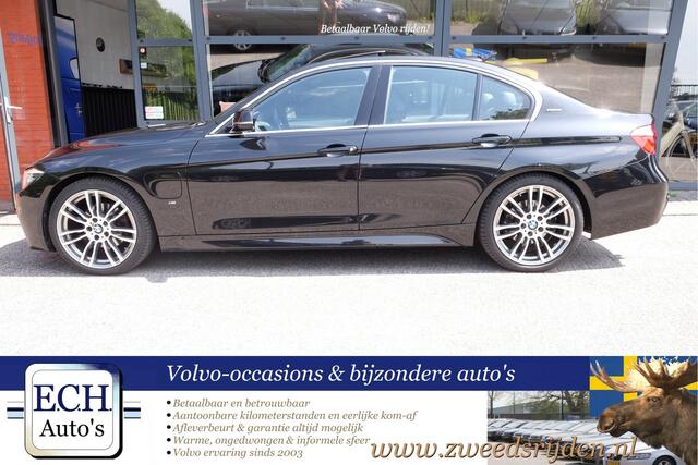 BMW 3-SERIE 330e M-Pakket, Hybride, Schuifdak, Leer, 19 inch
