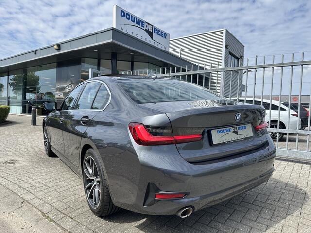 BMW 3-SERIE 330e Sport Line Schuifdak | Laser LED | Leer | Stoelverw. | HiFi
