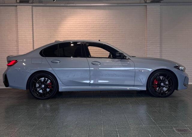 BMW 3-SERIE 330e M-Sport Vol Pano HUD Harman Kardon 19''