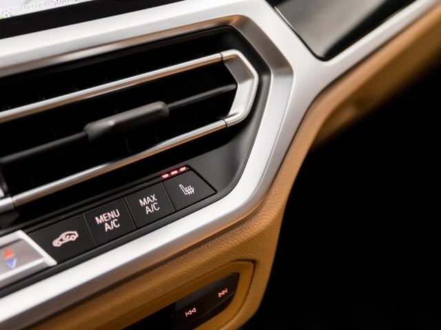 BMW 3-SERIE Touring 320e Sportline 204Pk Automaat (APPLE CARPLAY, GROOT NAVI, COGNAC LEDER, TREKHAAK ELEKTRISCH, STOELVERWARMING, SPORTSTOELEN, CAMERA, GETINT GLAS, ELEK ACHTERKLEP, NIEUWSTAAT)
