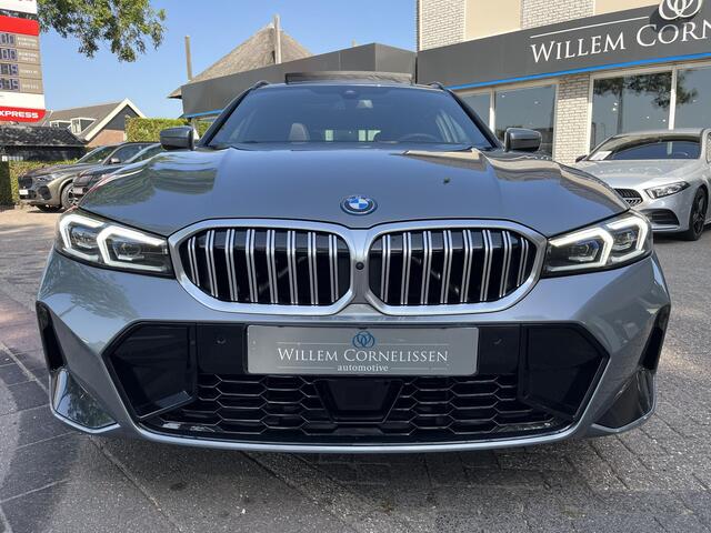 BMW 3-SERIE Touring 330e xDrive M-Sport Pano ACC Camera Leder Elc Stoe