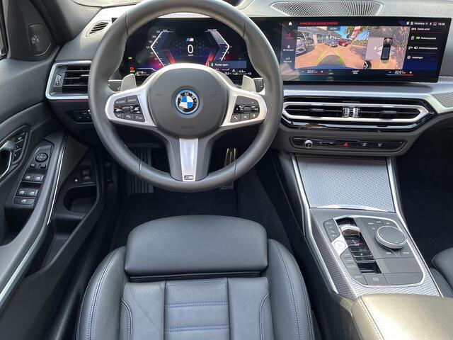 BMW 3-SERIE Touring 330e xDrive M-Sport Pano ACC Camera Leder Elc Stoe