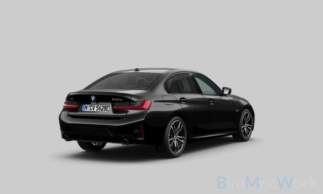 BMW 3-SERIE 330e xDrive M-Sport Pro Pano M-zetels ACC HUD 19inch El-klep