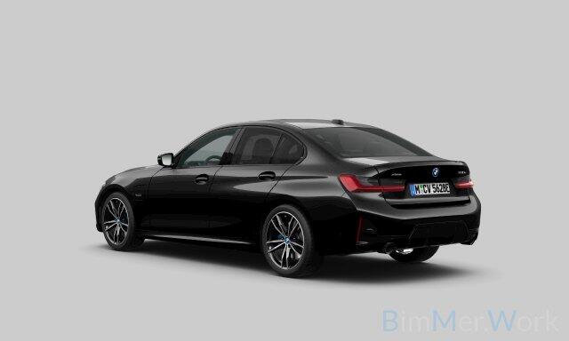BMW 3-SERIE 330e xDrive M-Sport Pro Pano M-zetels ACC HUD 19inch El-klep