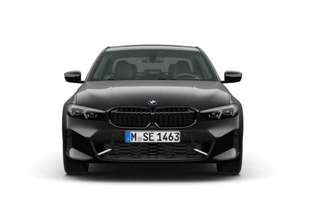 BMW 3-SERIE 330e xDrive M-Sport Pro Pano M-zetels ACC HUD 19inch El-klep