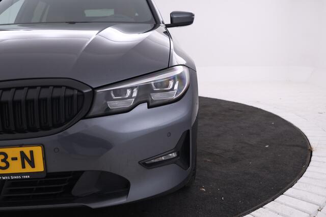 BMW 3-SERIE Touring 320d High Executive M-sportm Volleder, Climate,