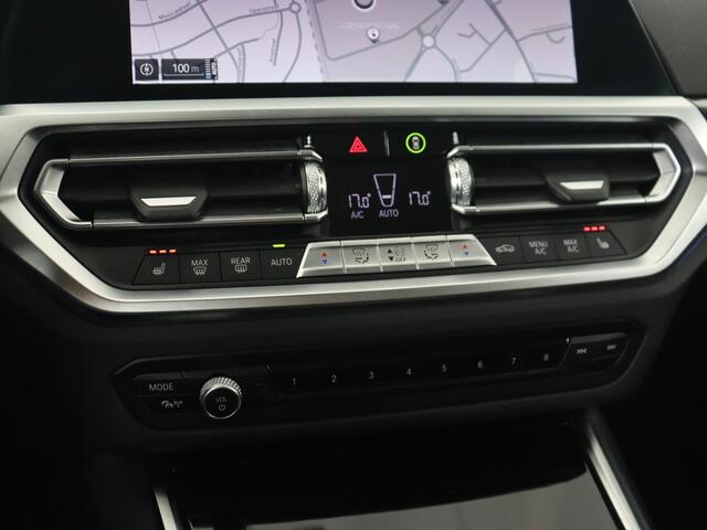 BMW 3-SERIE 330e Sport Line | Stoelverwarming | Adaptive cruise | Sportstoelen | Sfeerverlichting | Navigatie | Full LED | Half leder | Live Cockpit | Parkeerhulp | Climate control | PHEV | Plug In